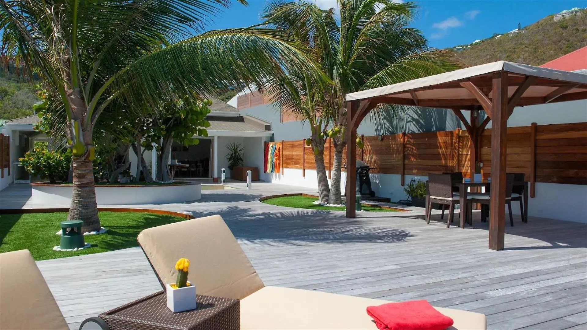 Luxurious Beachfront Villa With Pool in St Barths Flamands
